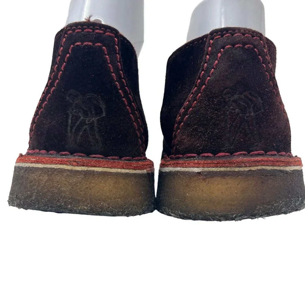Clark’s Desert Trek Chukka Brown Red  Center Seam Suede Leather Gum Sole Size 12